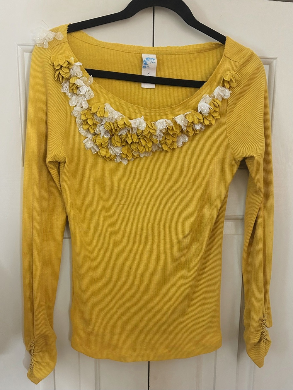 Anthropologie 3D lace TShirt